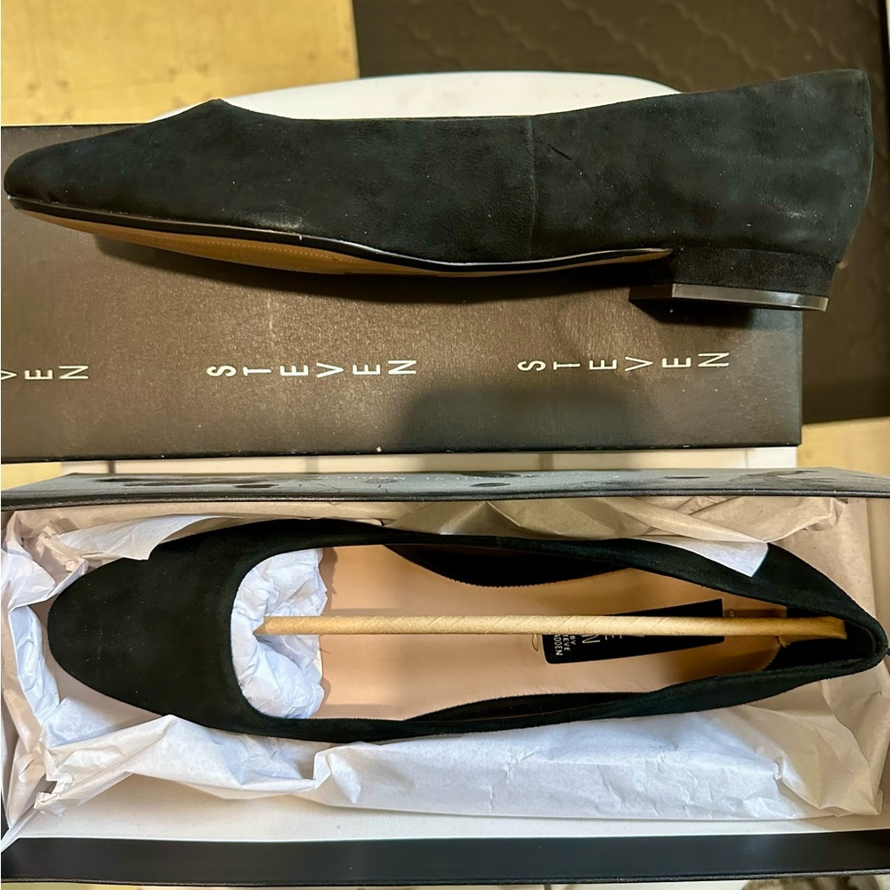 Steven, NWT women’s low heels in black. Bantry model.